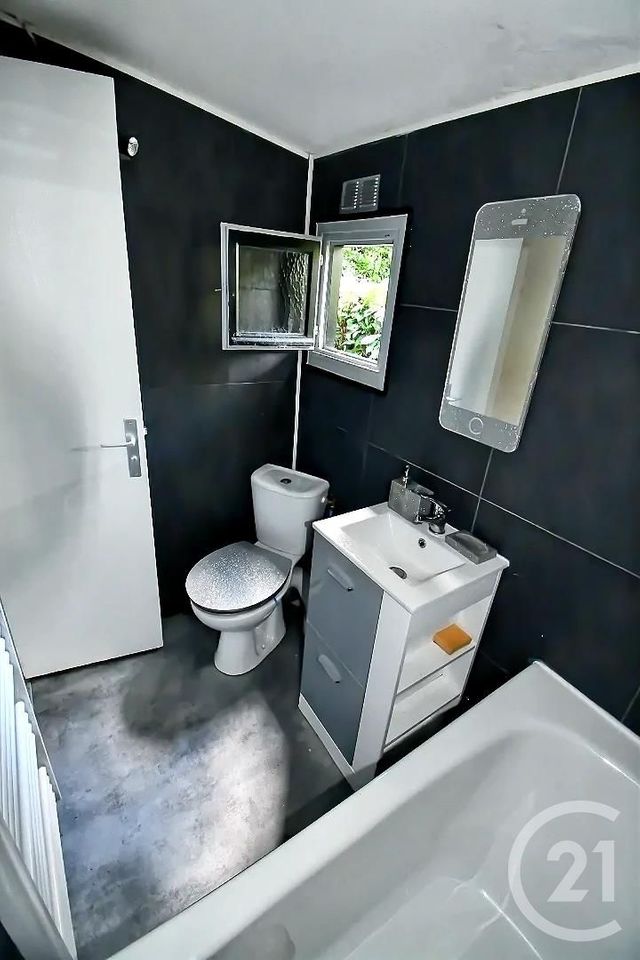 Maison à vendre - 3 pièces - 30,68 m2 - Conde Ste Libiaire - 77 - ILE-DE-FRANCE