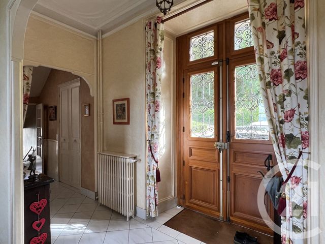 Maison à vendre - 9 pièces - 260 m2 - Coulommiers - 77 - ILE-DE-FRANCE