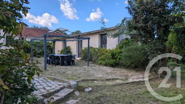 Afficher la photo en grand Maison à vendre - 8 pièces - 214,03 m2 - Bailly Romainvilliers - 77 - ILE-DE-FRANCE