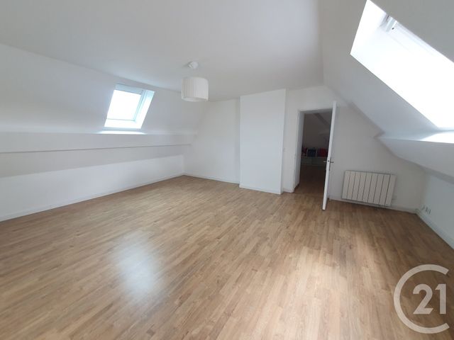 Afficher la photo en grand Maison à vendre - 8 pièces - 214,03 m2 - Bailly Romainvilliers - 77 - ILE-DE-FRANCE