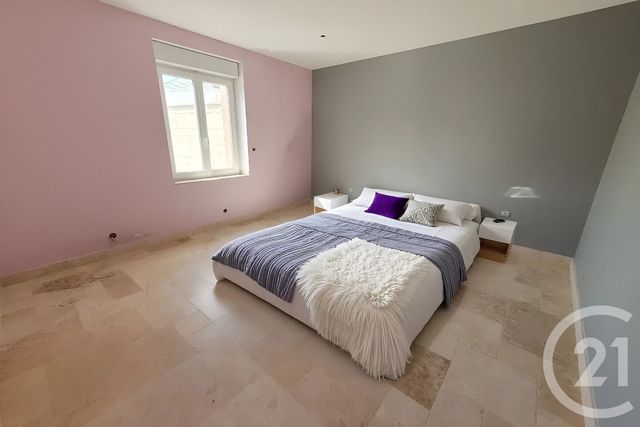 Afficher la photo en grand Maison à vendre - 7 pièces - 248,99 m2 - Crecy La Chapelle - 77 - ILE-DE-FRANCE