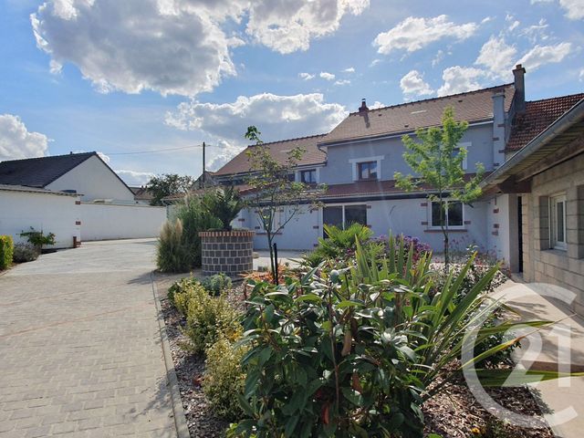 Afficher la photo en grand Maison à vendre - 7 pièces - 248,99 m2 - Crecy La Chapelle - 77 - ILE-DE-FRANCE