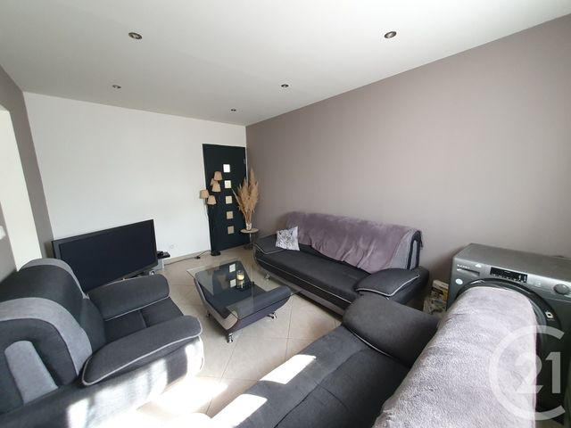 Afficher la photo en grand Maison à vendre - 7 pièces - 248,99 m2 - Crecy La Chapelle - 77 - ILE-DE-FRANCE