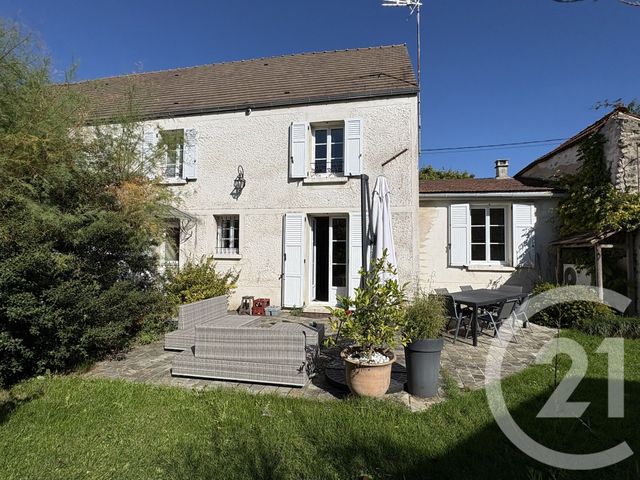 Afficher la photo en grand Maison à vendre - 12 pièces - 275 m2 - Guerard - 77 - ILE-DE-FRANCE