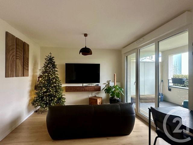 Appartement F4 &agrave; vendre - 4 pi&egrave;ces - 74 m2 - Serris - 77 - ILE-DE-FRANCE