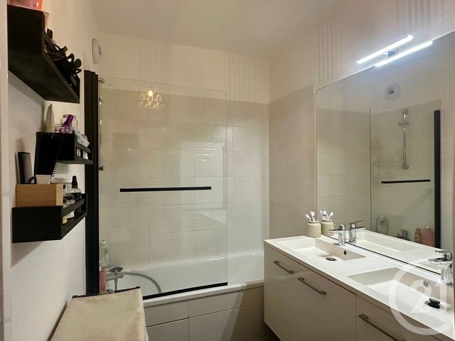 Appartement F4 à vendre - 4 pièces - 73,90 m2 - Chessy - 77 - ILE-DE-FRANCE