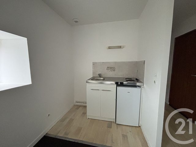 Appartement F1 &agrave; louer - 1 pi&egrave;ce - 21,87 m2 - Bouleurs - 77 - ILE-DE-FRANCE