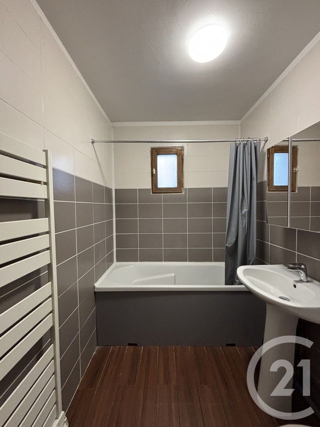 Appartement Studio &agrave; louer - 1 pi&egrave;ce - 27 m2 - Crecy La Chapelle - 77 - ILE-DE-FRANCE