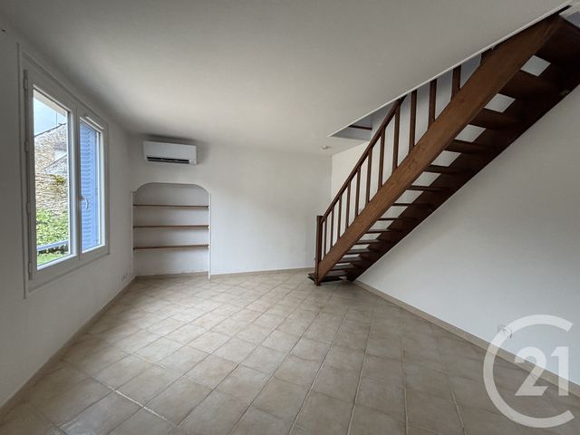 Maison &agrave; louer - 2 pi&egrave;ces - 45,77 m2 - Guerard - 77 - ILE-DE-FRANCE