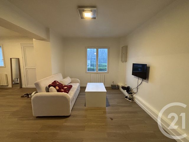 Appartement F3 &agrave; louer - 3 pi&egrave;ces - 79,92 m2 - Chevru - 77 - ILE-DE-FRANCE
