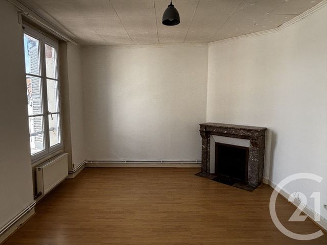 Appartement F3 &agrave; louer - 3 pi&egrave;ces - 70,13 m2 - Coulommiers - 77 - ILE-DE-FRANCE