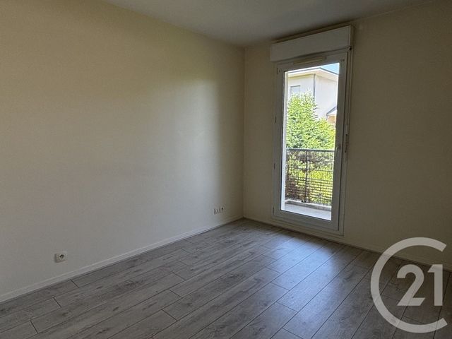Appartement F2 &agrave; louer - 2 pi&egrave;ces - 40,95 m2 - Montevrain - 77 - ILE-DE-FRANCE