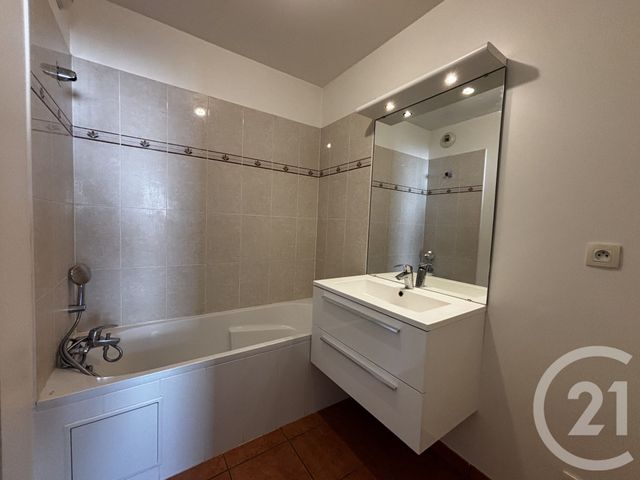 Appartement F2 &agrave; louer - 2 pi&egrave;ces - 40,95 m2 - Montevrain - 77 - ILE-DE-FRANCE