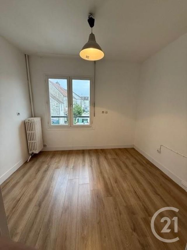 Maison &agrave; louer - 4 pi&egrave;ces - 79,56 m2 - Faremoutiers - 77 - ILE-DE-FRANCE