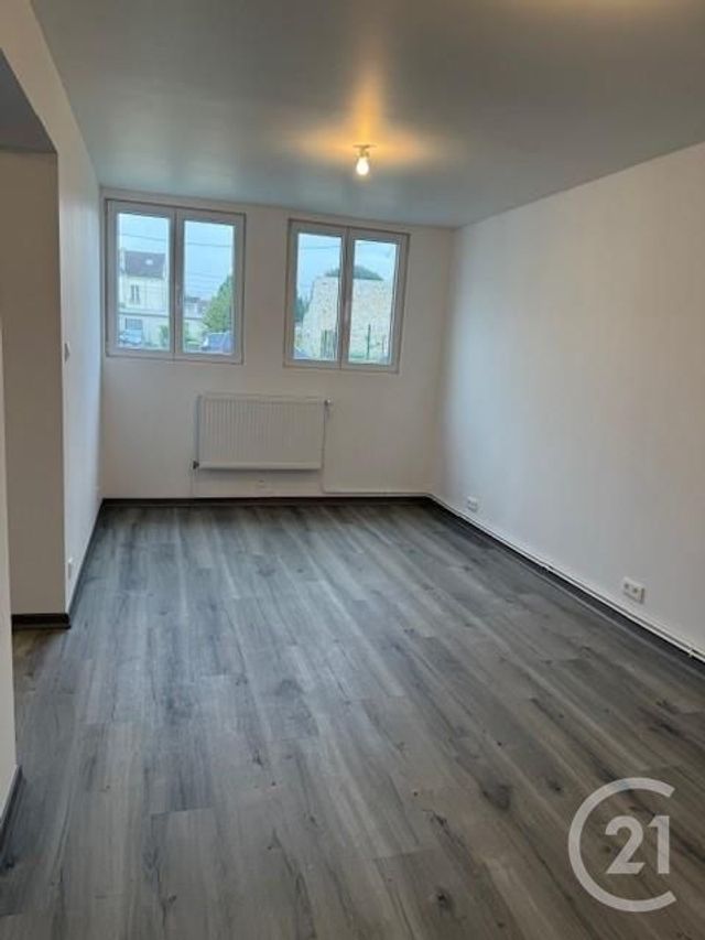 Maison &agrave; louer - 4 pi&egrave;ces - 79,56 m2 - Faremoutiers - 77 - ILE-DE-FRANCE