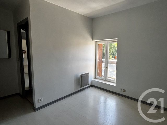 Appartement F2 &agrave; louer - 2 pi&egrave;ces - 35,76 m2 - Pommeuse - 77 - ILE-DE-FRANCE