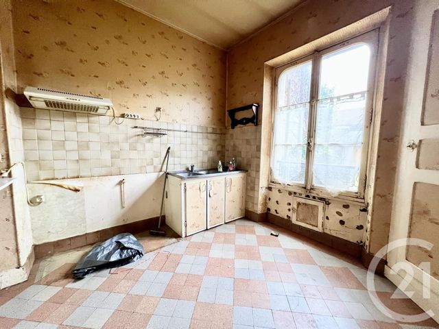 Appartement F4 à vendre - 4 pièces - 88 m2 - Coulommiers - 77 - ILE-DE-FRANCE