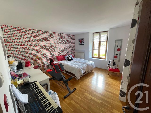 Maison à vendre - 9 pièces - 239 m2 - Boissy Le Chatel - 77 - ILE-DE-FRANCE