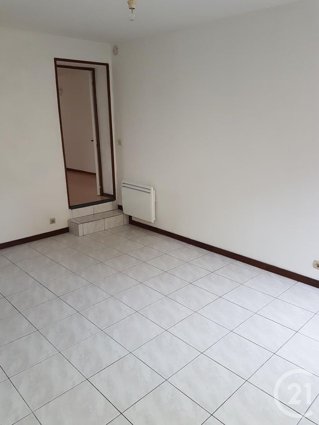 Appartement F3 à louer - 2 pièces - 37,97 m2 - Coulommiers - 77 - ILE-DE-FRANCE