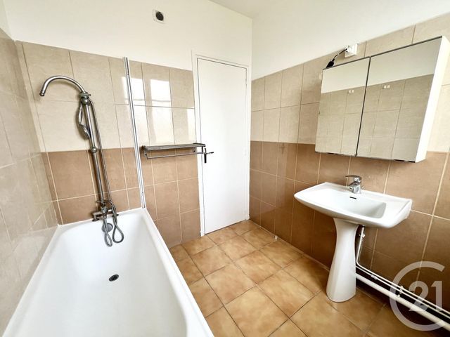 Appartement F2 à vendre - 2 pièces - 53,42 m2 - Villiers Sur Marne - 94 - ILE-DE-FRANCE