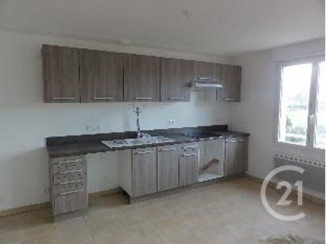 Appartement F3 à louer - 3 pièces - 71,22 m2 - Coulommiers - 77 - ILE-DE-FRANCE