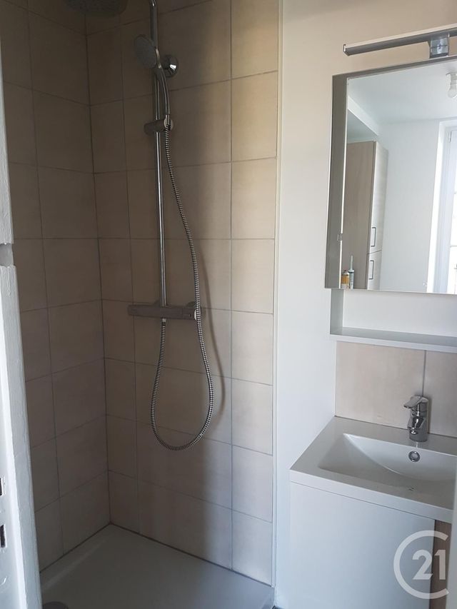 Afficher la photo en grand Appartement F1 à louer - 1 pièce - 17,65 m2 - Coulommiers - 77 - ILE-DE-FRANCE