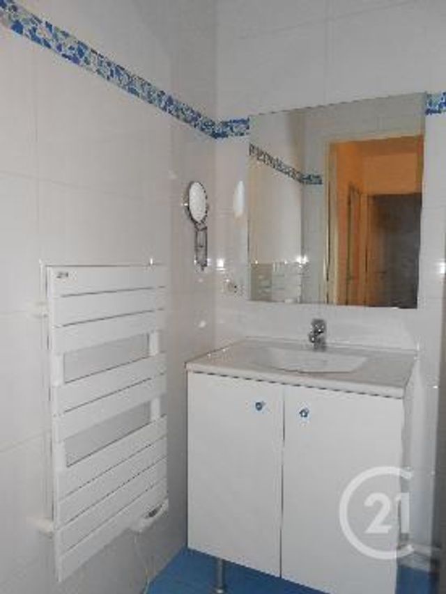 Afficher la photo en grand Appartement F3 à louer - 3 pièces - 90,45 m2 - Coulommiers - 77 - ILE-DE-FRANCE