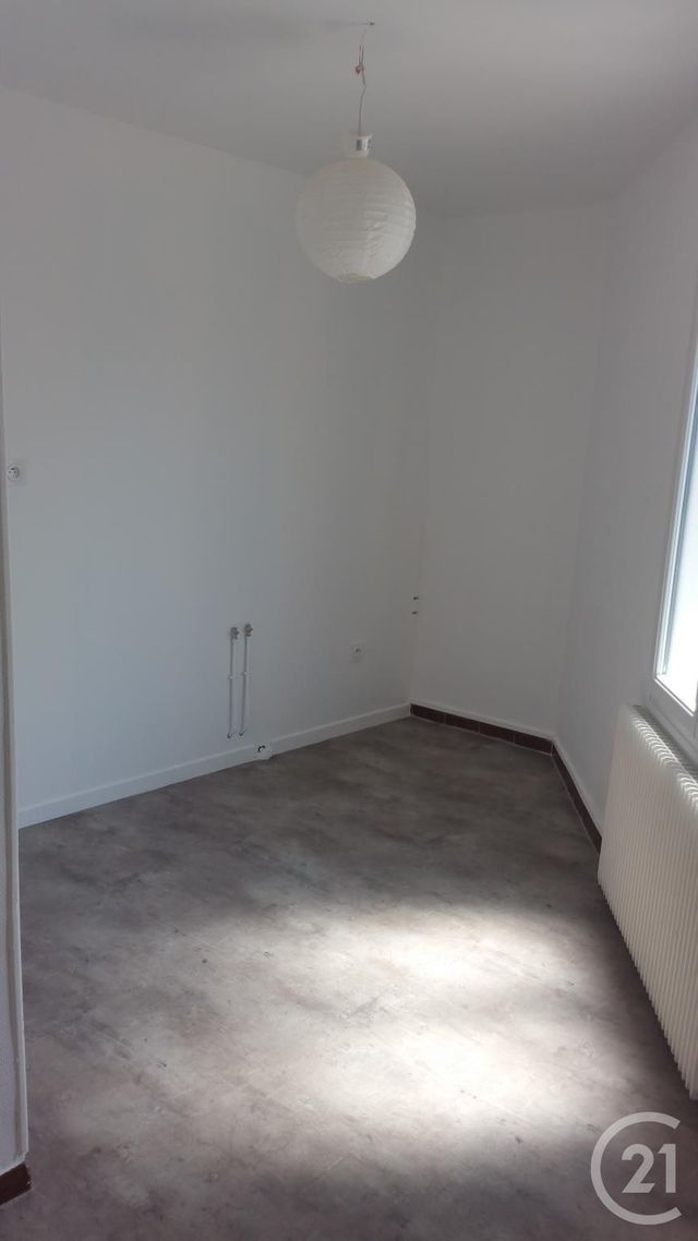 Appartement F1 à louer - 3 pièces - 53,57 m2 - Coulommiers - 77 - ILE-DE-FRANCE