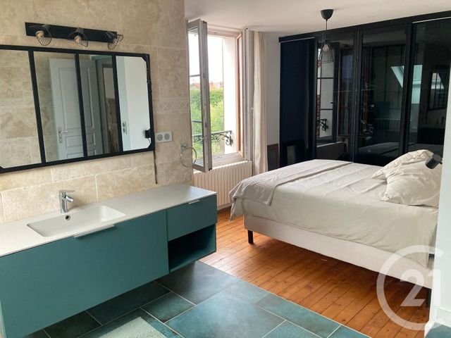 Afficher la photo en grand Maison à vendre - 9 pièces - 217 m2 - Coulommiers - 77 - ILE-DE-FRANCE