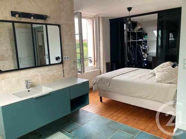 Afficher la photo en grand Maison à vendre - 9 pièces - 217 m2 - Coulommiers - 77 - ILE-DE-FRANCE