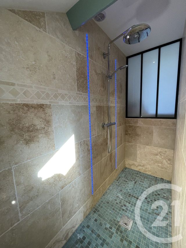 Afficher la photo en grand Maison à vendre - 9 pièces - 217 m2 - Coulommiers - 77 - ILE-DE-FRANCE