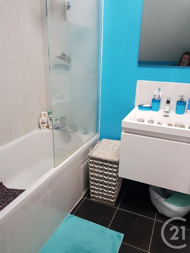 Afficher la photo en grand Appartement F3 à louer - 3 pièces - 74,13 m2 - Coulommiers - 77 - ILE-DE-FRANCE