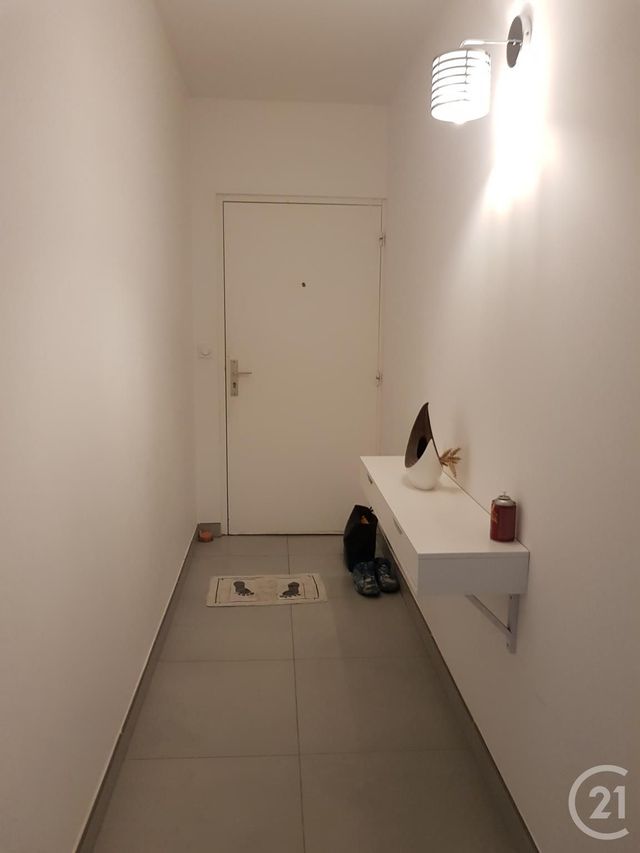 Afficher la photo en grand Appartement F3 à louer - 3 pièces - 74,13 m2 - Coulommiers - 77 - ILE-DE-FRANCE