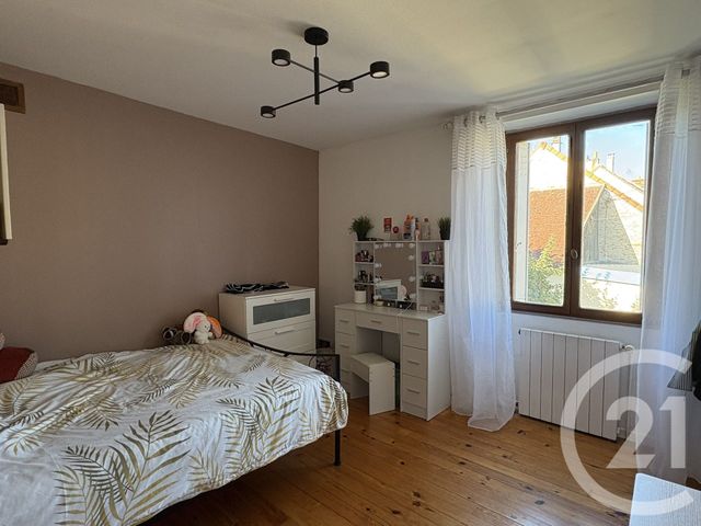 Afficher la photo en grand Maison à vendre - 6 pièces - 162 m2 - Coulommiers - 77 - ILE-DE-FRANCE