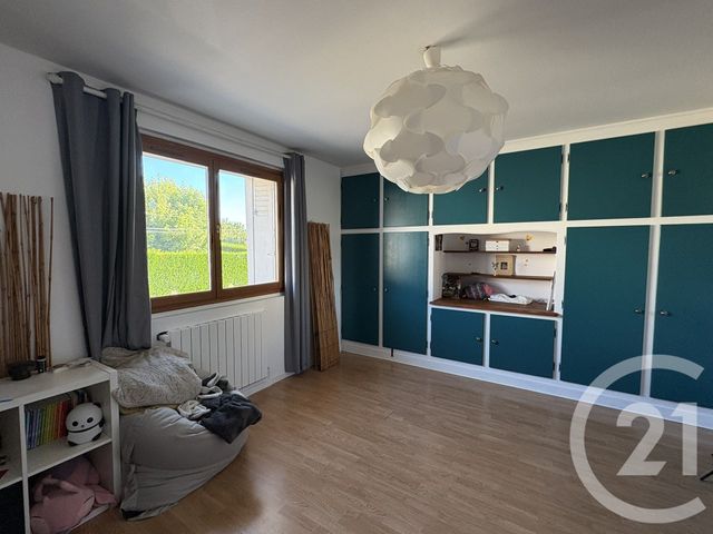 Afficher la photo en grand Maison à vendre - 6 pièces - 162 m2 - Coulommiers - 77 - ILE-DE-FRANCE