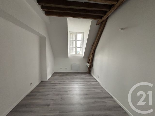 Afficher la photo en grand Appartement F4 à louer - 4 pièces - 86,70 m2 - La Ferte Sous Jouarre - 77 - ILE-DE-FRANCE