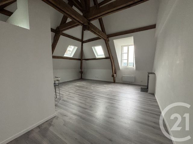 Afficher la photo en grand Appartement F4 à louer - 4 pièces - 86,70 m2 - La Ferte Sous Jouarre - 77 - ILE-DE-FRANCE