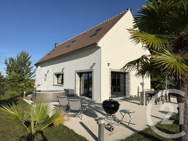 Maison à vendre - 5 pièces - 150 m2 - Mouroux - 77 - ILE-DE-FRANCE