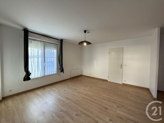 Appartement F2 &agrave; louer - 2 pi&egrave;ces - 40,06 m2 - Coulommiers - 77 - ILE-DE-FRANCE