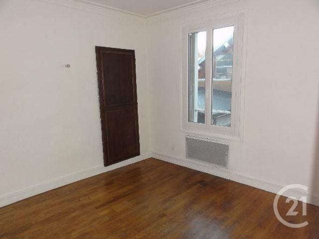 Appartement F3 à louer - 3 pièces - 46,77 m2 - 77 - ILE-DE-FRANCE