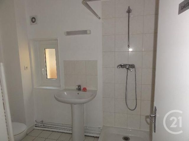 Appartement F3 à louer - 3 pièces - 46,77 m2 - 77 - ILE-DE-FRANCE