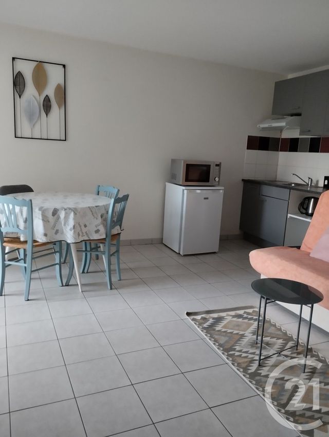 Appartement F1 &agrave; louer - 1 pi&egrave;ce - 30,24 m2 - Coulommiers - 77 - ILE-DE-FRANCE
