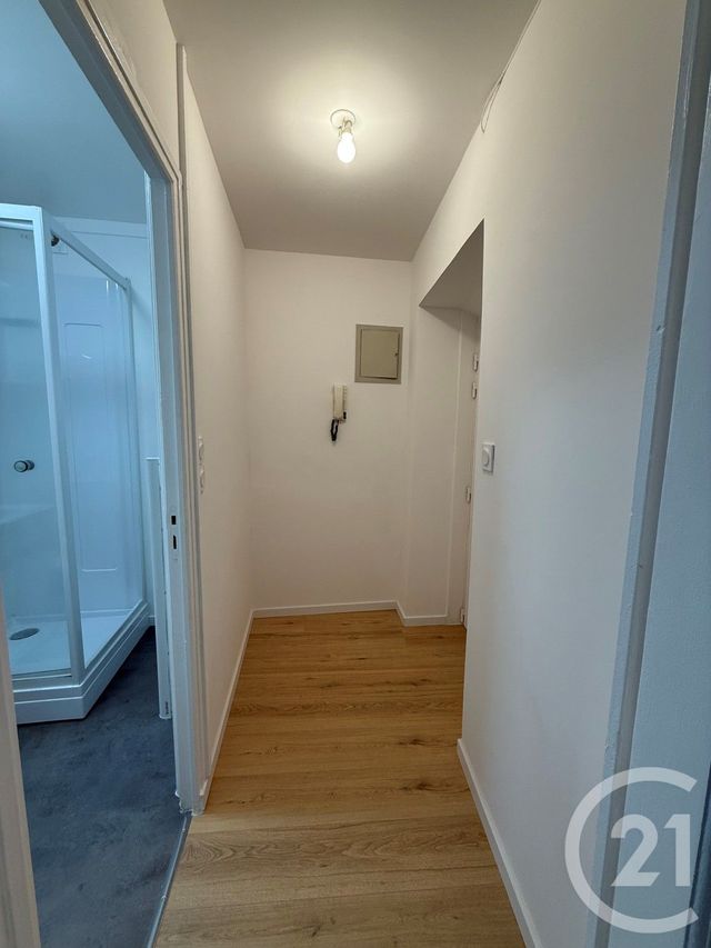 Appartement F2 à louer - 2 pièces - 28,05 m2 - Coulommiers - 77 - ILE-DE-FRANCE