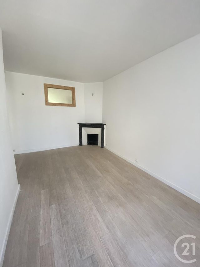 Appartement F2 à louer - 2 pièces - 54,57 m2 - La Ferte Sous Jouarre - 77 - ILE-DE-FRANCE
