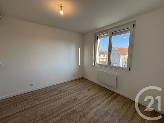 Maison &agrave; louer - 4 pi&egrave;ces - 93,21 m2 - Amillis - 77 - ILE-DE-FRANCE