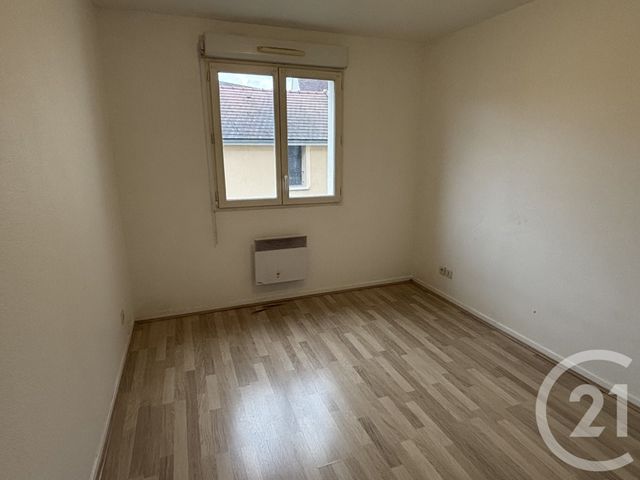 Appartement F3 &agrave; louer - 3 pi&egrave;ces - 65,47 m2 - Coulommiers - 77 - ILE-DE-FRANCE