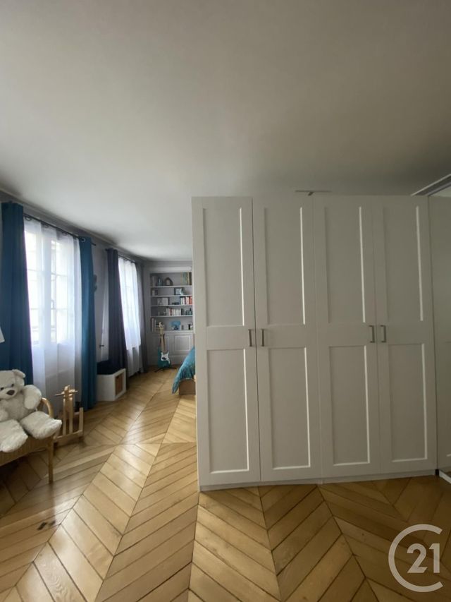 Appartement Duplex &agrave; louer - 6 pi&egrave;ces - 152,24 m2 - 77 - ILE-DE-FRANCE