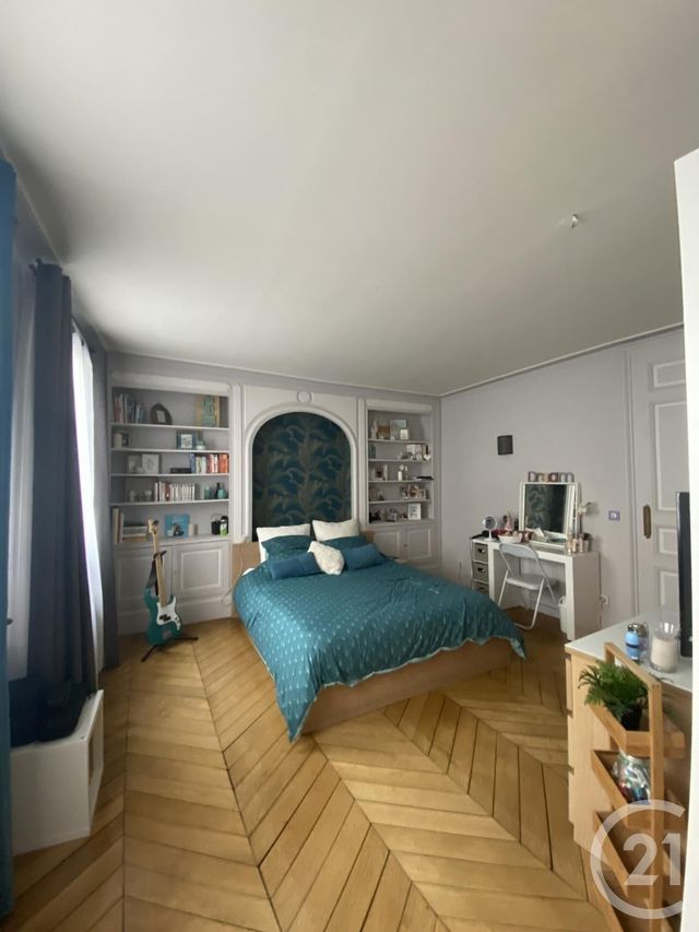 Appartement Duplex &agrave; louer - 6 pi&egrave;ces - 152,24 m2 - 77 - ILE-DE-FRANCE