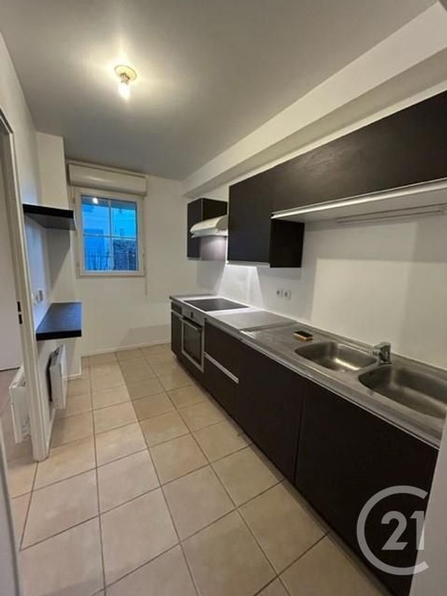 Appartement F2 &agrave; louer - 2 pi&egrave;ces - 39,80 m2 - Coulommiers - 77 - ILE-DE-FRANCE
