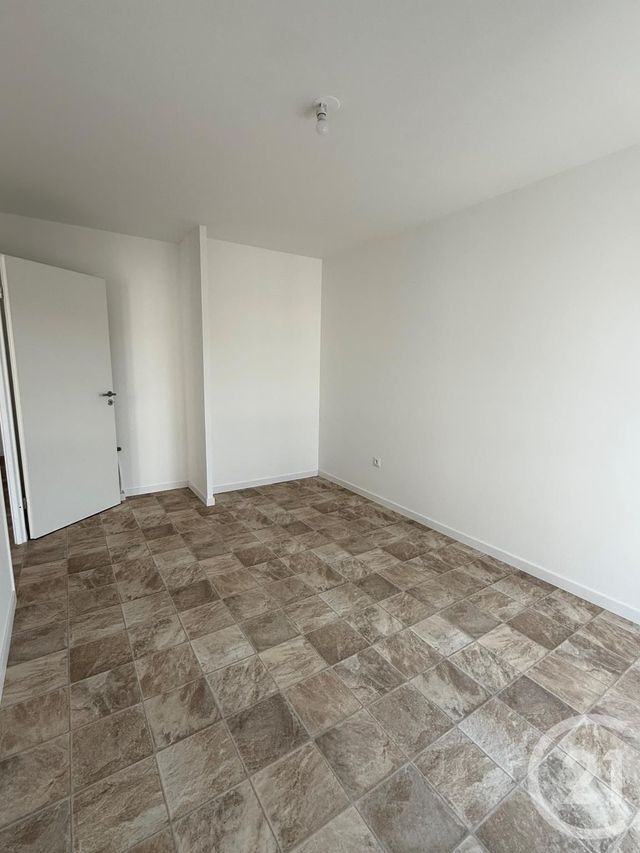 Appartement F2 &agrave; louer - 2 pi&egrave;ces - 38,22 m2 - Coulommiers - 77 - ILE-DE-FRANCE